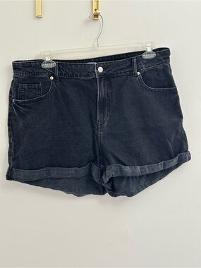 H&M Black Rolled-Hem Denim Shorts